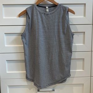 Lululemon muscle tank